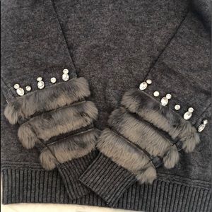 Cliche Grey Sweater with Faux fur/rhinestones S